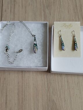 Firefly ICE Gazelle Medium Drop Earring Iridescent Teardrop Pendant Necklace Set
